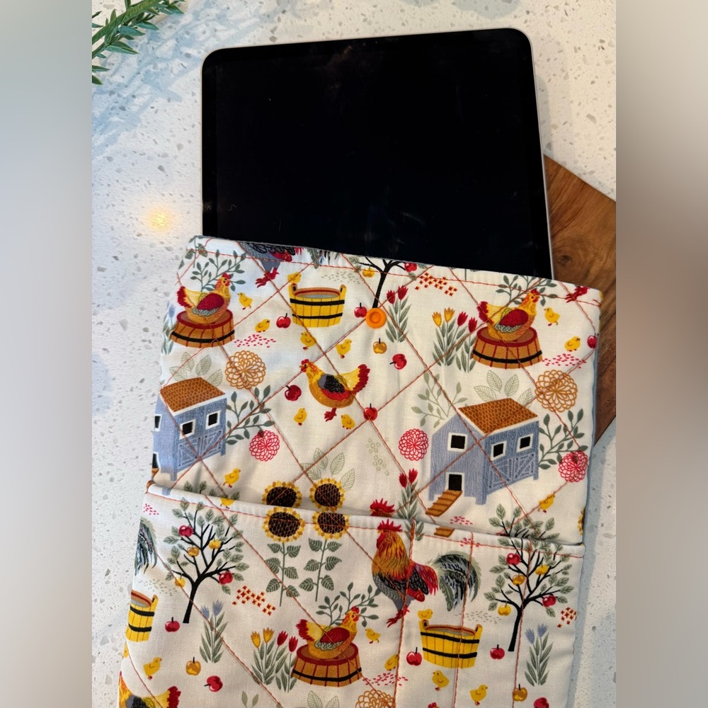 Book Kindle Sleeve Bag Cover 8.5X11in Chicken Farm Fabric Padded Pets Animals F